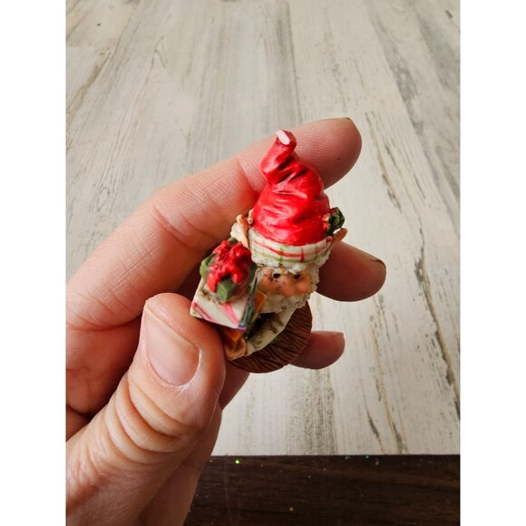 Enesco buster elf presents AS IS North Pole village Xmas tree figurine - Picture 8 of 9